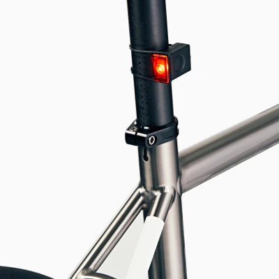 Feu LED arrière vélo Block Bookman 18 lumens - Image 4