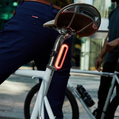 Feu vélo arrière avec frein stop Burner Brake 200 lumens - Image 3