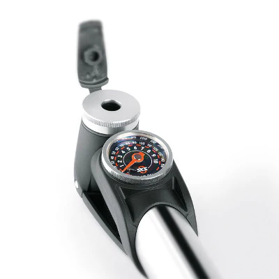 Mini-pompe SKS Injex Control 10 bar avec manomètre - Image 3