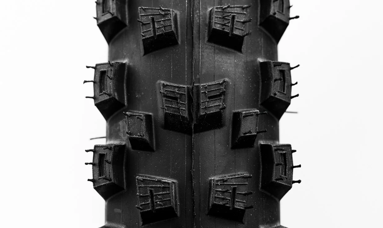 Pneu Pirelli Scorpion Race Enduro Mixed - SmartEVO DH - DualWall - 120 TPI - Tubeless Ready - Image 5